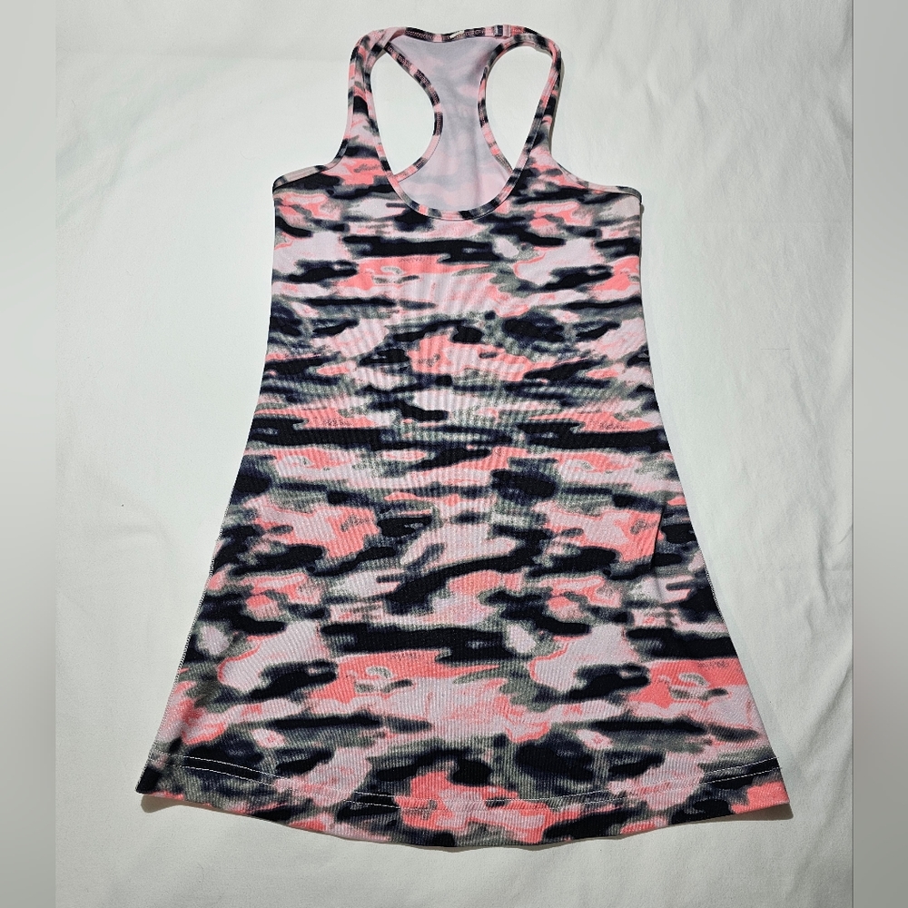 Lululemon Colorful Camo Patterned Cool Racerback Tank Size 2